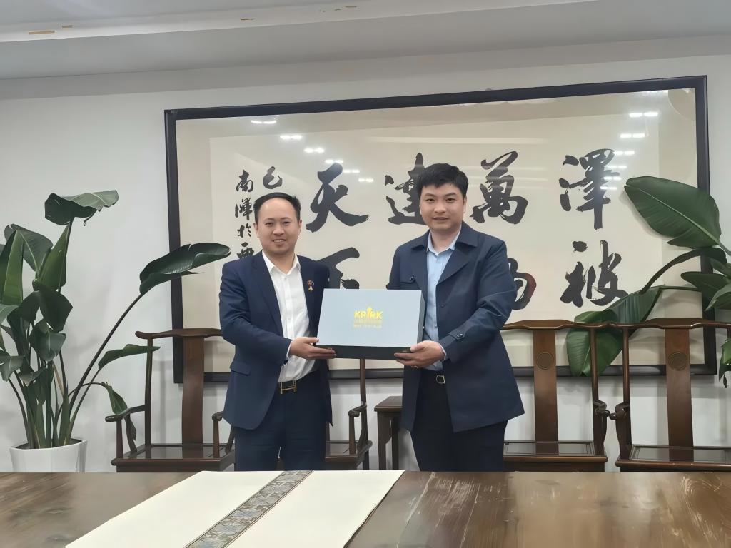 泰国格乐大学中国事务国际交流处一行莅临我校洽谈合作